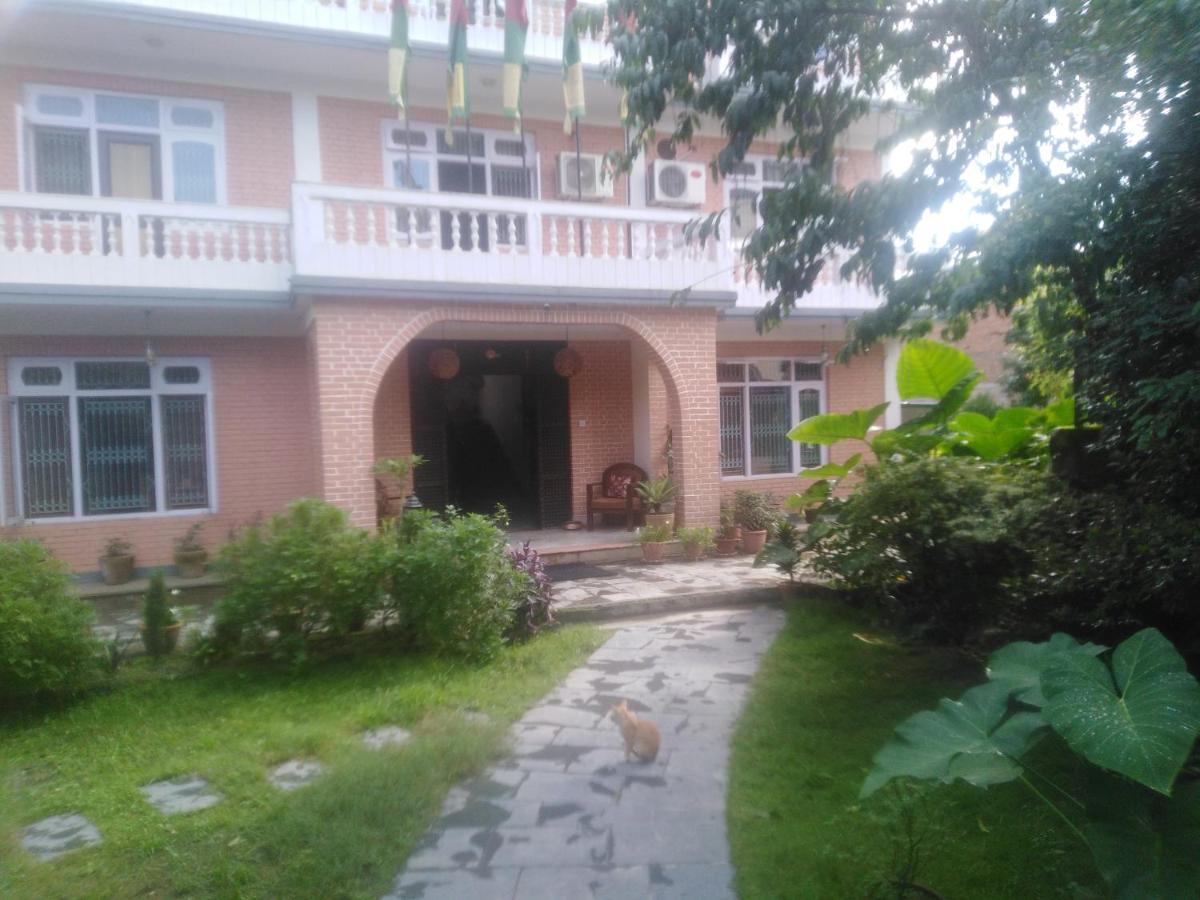 Hotel Lotus Garden Katmandú Exterior foto